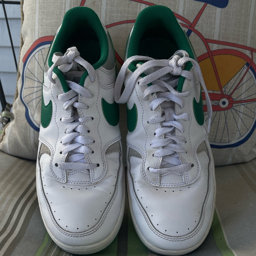 Nike Women’s White & Green Low-Top Sneakers
